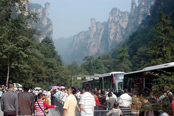 &quot;Summer Student Tour&quot; Resulted in the peak season of Zhangjiajie