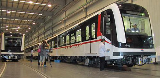 China's First Light Rail Train Exported to Europe