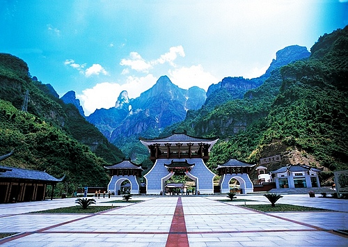 Zhangjiajie's Tianmen Mountain Rated as 5A-class Tourist Attractions