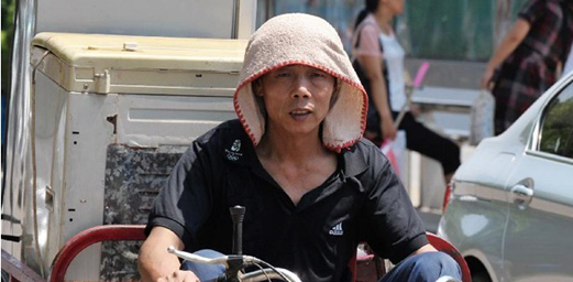 Hot Weather Hits Hunan Province