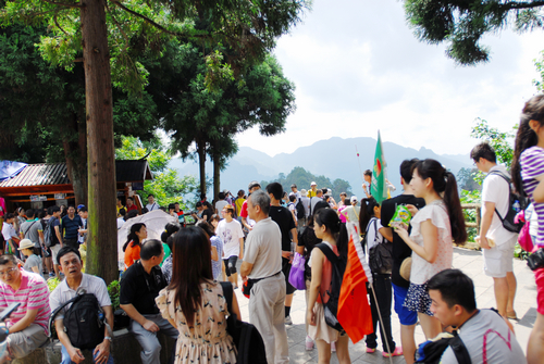 ZJJ entertained over o.32 million tourists in the past two months