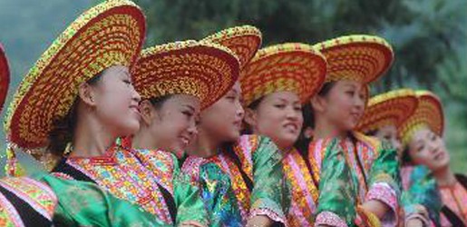 Yao People Grandly Celebrate Traditional Festival &quot;Taoliaogui&quot;