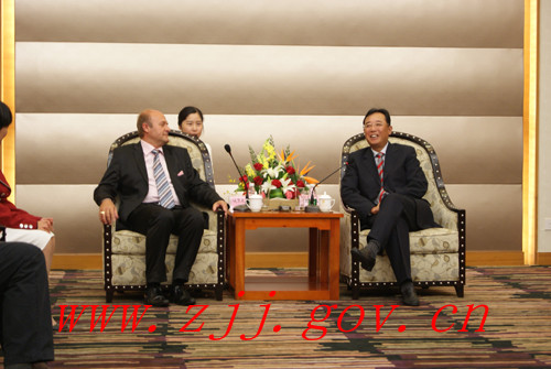 Hunan Presents Tourists with a Reduced Admission Fee During N.D