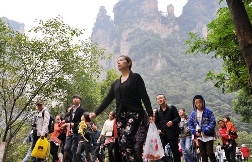 Wulingyuan scenic spot tourism reception scale a record During G-Week
