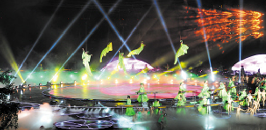 Hunan Huitang Holds Tourism Festival