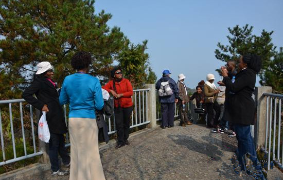 South Korean Tourist Groups Visit Zilongwan Hot Spring Holiday Resort