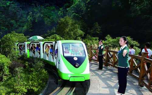Sightseeing Cars of ZJJ Ten Miles Gallery Launched Special Activities