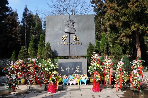 All Social Circles Worshiped Marshal Helong in Wulingyuan District