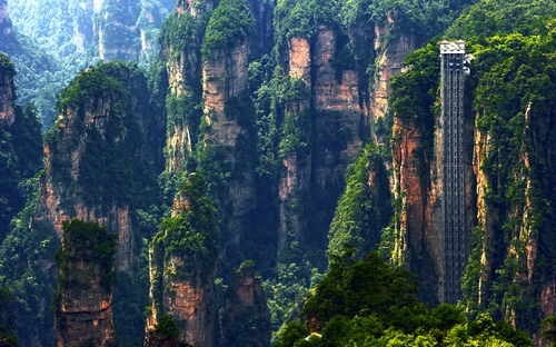 Zhangjiajie Bailong Ladder Becomes the World Creative Elevator