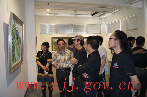 ZJJ Oil Paintings Exhibit in Lotus Garden Art Gallery