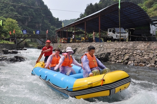 ZJJ Canoe Slalom Welcoming Drifters from the Global