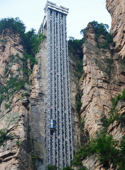 French“Iron Man” Jean Michel Casanova will climb ZJJ Dragon Ladder