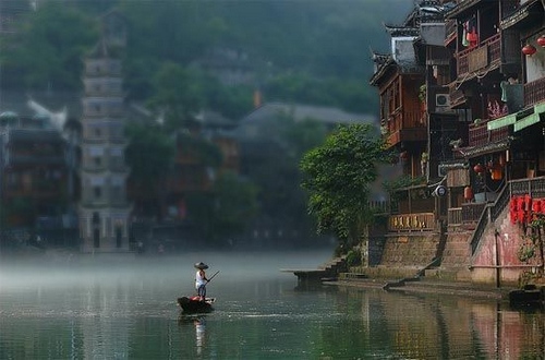 Xiangxi Starting “Building Harmonious and Beautiful Fenghuang Together”