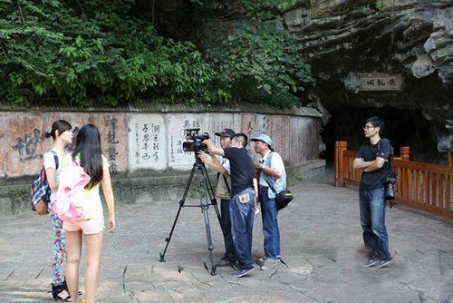 Taiwan MOMO TV Station Shooting Feature Program of Zhangjiajie