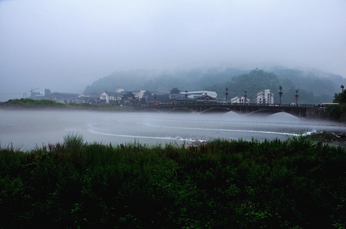 Splendor of Advection Fog in ZJJ Wulingyuan District