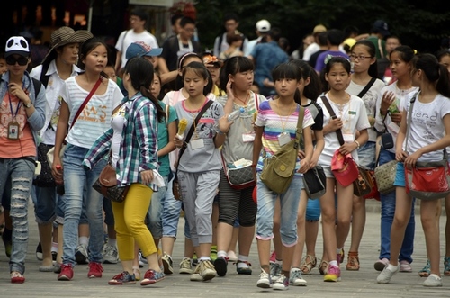 Students Overwhelmed Zhangjiajie the upcoming of Summer Vocation