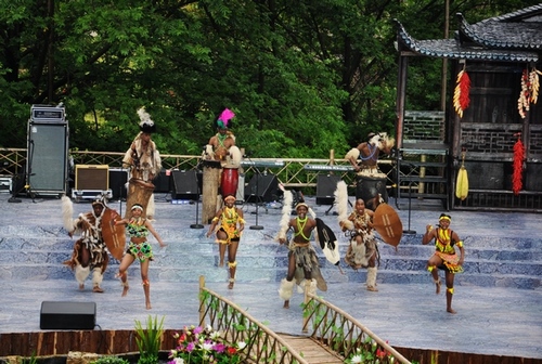 South African Band Created the Song “Zhangjiajie”