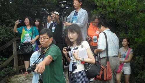 5 Female Hosts will Appear in ZJJ International Country Music Week