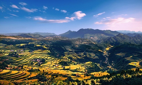 Over 700 Motorcycle Riders were having a Healthy Visiting in Wulingyuan