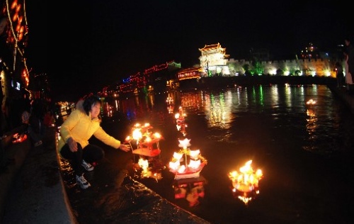 Floating River Lanterns