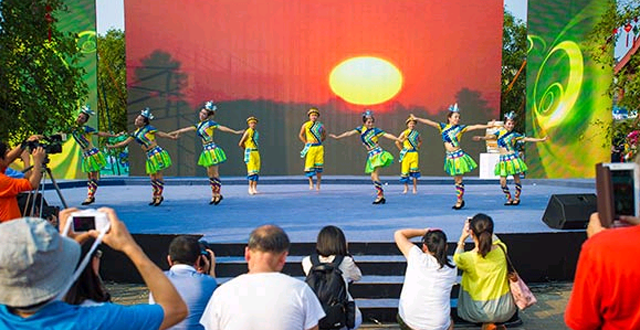2013 Shimen Citrus Festival Unveiled on Orange Isle in Changsha