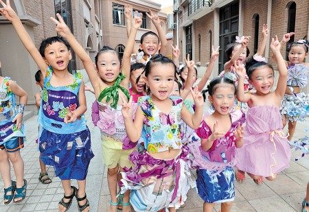 Hunan Changsha Citizens Demonstrate Green Lifestyle