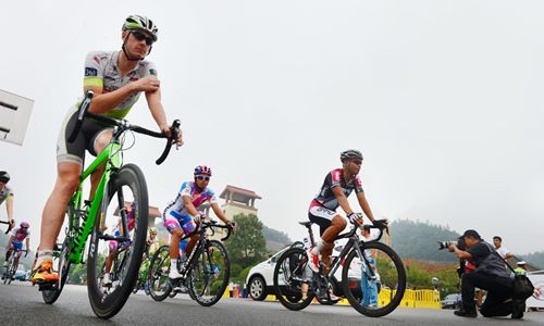 The 2013 Ring China International Road Cycling Race Kicks off in Changsha