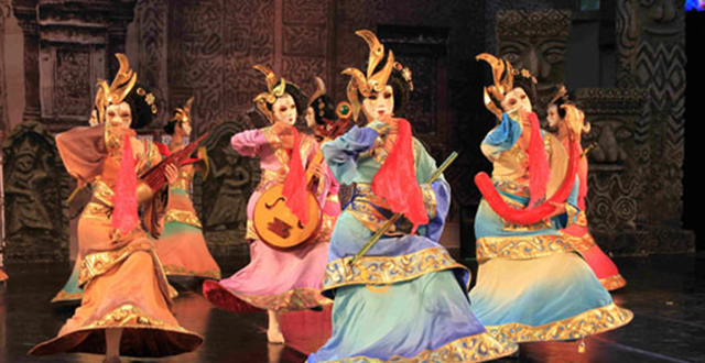 Hunan Performance Group Presents Excellent Mask Dances in South Korea