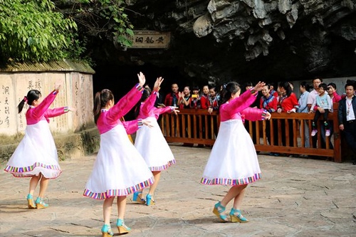 ZJJ Yellowstone Village Creating a New Record of Single-day Passengers
