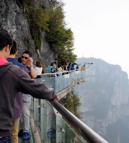 ZJJ Tianmenshan Stopping Selling Day Tickets after 10:30am on Oct 4th