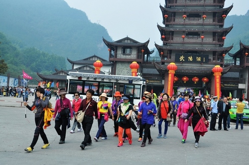 ZJJ“South Korea Style”still heats “Golden Week”Holiday draws to end