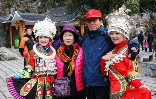 The way to honor our parents—Taking them to Zhangjiajie