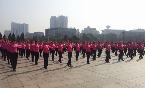 First National Original Square Dance Performing staged in Zhuzhou