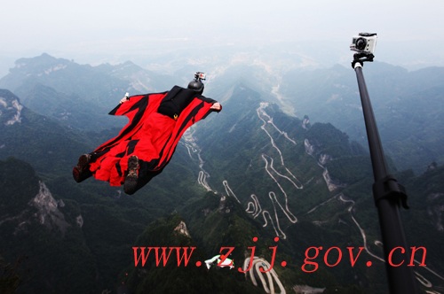 Over 10 Billion yuan will be Invested in Western Hunan Tourism