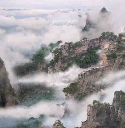 Zhangjiajie Promotes Marvelous Mountain Walls Scenery to the World