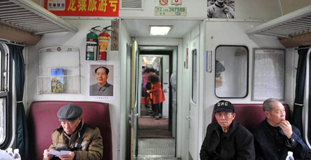 Express Train T8321 from Changsha to Shaoshan Starts Operation