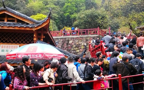 30,000 Hunan Visitors Came to Wulingyuan In the First Quarter