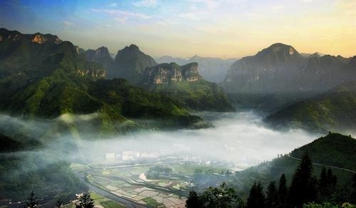 Hunan TV Broadcast Xiangxi Ludongshan on May Day