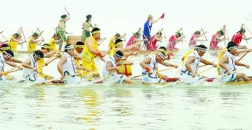 Hunan's First Mass Dragon Boat Race Kicks Off in Yuanling County