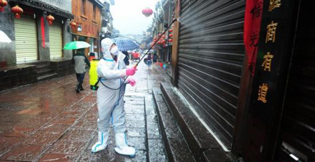 Water and Power Supply Restored in Most Area of Fenghuang Ancient Town