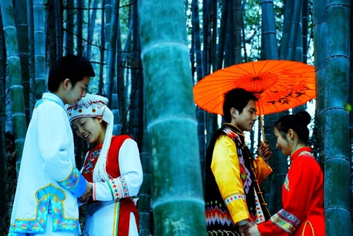 The First Kiss Challenging Competition is to Put into Zhangjiajie Bafeng Lake