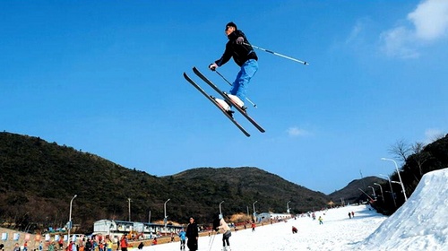 Hunan to Achieve 346 Bln Yuan of Tourism Revenue in 2015