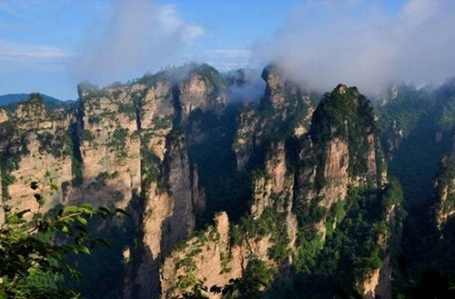 Zhangjiajie has three spots in Hunan 10-World-class Geological Relics
