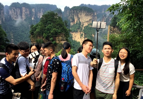 Zhangjiajie core scenic spot becomes a Hot Spot for Students