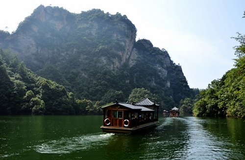 ZJJ Baofeng Lake receive more than 310,000 Visitors in Summer Vacation