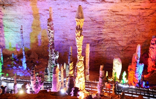 Zhangjiajie Huanglong Hole “Rocket Base” Landscape is amazing