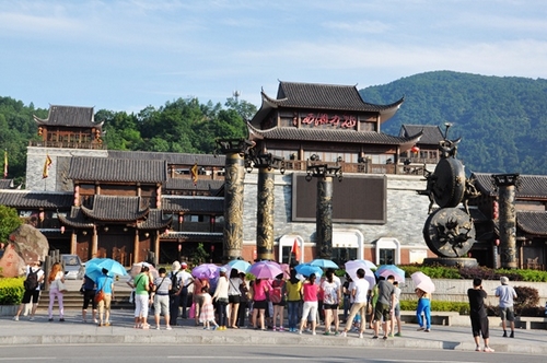 Famous Writer Wangmeng will hold Pulpit in ZJJ Charming Xiangxi Theatre