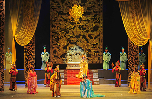 An Opera Feast Offered During Hunan Art Festival