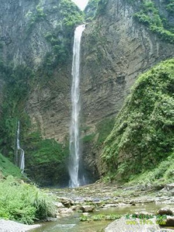 Fenghuang Jian-Duoduo Waterfall