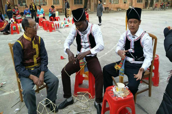CCTV international channel FOREIGNERS IN CHINA shows in Zhangjiajie